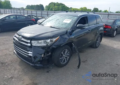 2018 Toyota Highlander Xle из США, поврежденный, VIN 5TDKZRFH6JS539852